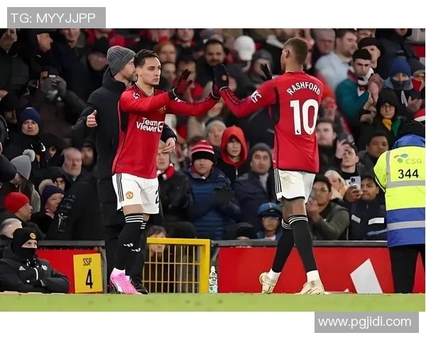 曼联终裁滕哈赫！球队迎来新页章